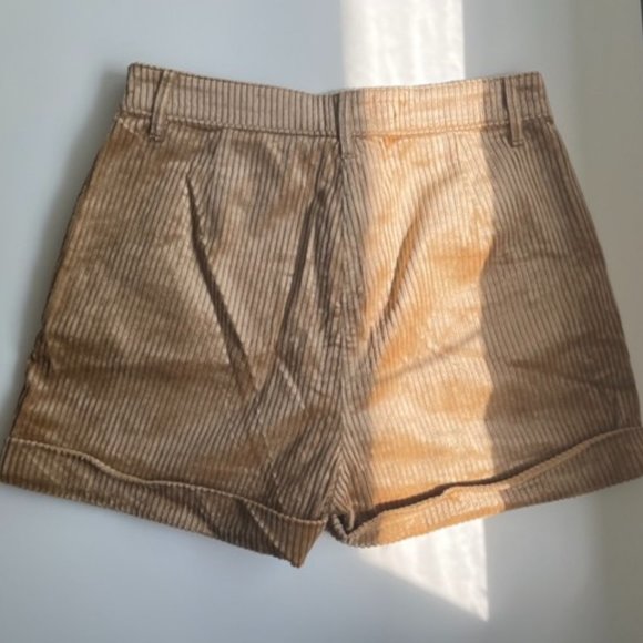 Sezane Tan Corduroy Shorts - Picture 2 of 3